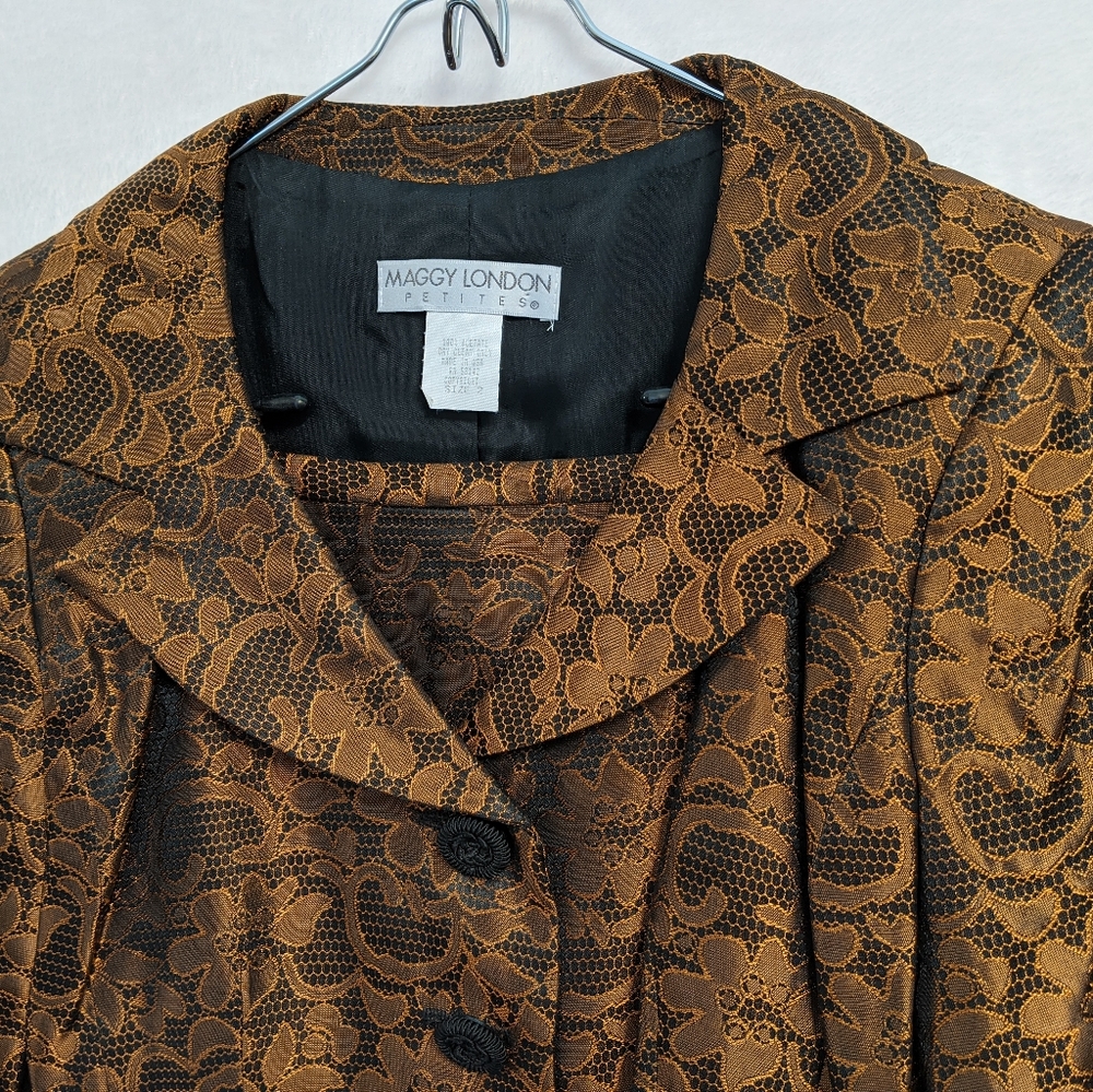 Maggy London - Picture 2 of 13